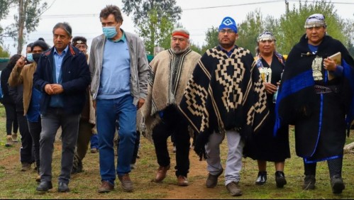 Ministro de Agricultura se reúne con comunidades mapuche en el sur: 'Este es el camino para la paz estructural'