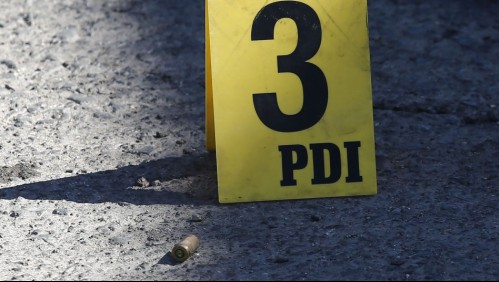 Delincuentes querían realizar una encerrona pero el dueño del vehículo los echó a balazos: no sabían que era un policía