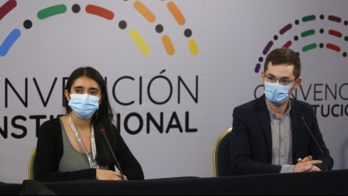 Encuesta Cadem: 'Confianza' en la Convención Constitucional disminuye al 44%