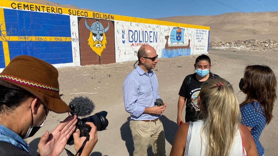 ONU inspecciona basura tóxica en Arica: Proviene de Suecia y ha provocado graves enfermedades a sus habitantes ONU inspecciona basura tóxica en Arica: Proviene de Suecia y ha provocado graves enfermedades a sus habitantes