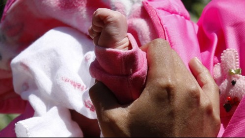 Padres olvidaron a lactante de 3 meses en supermercado de Curicó