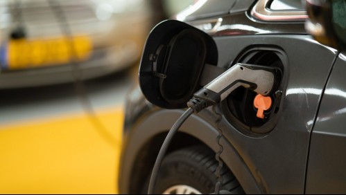 Mercado de autos eléctricos en Chile en 2021 creció un 230% en comparación al 2020