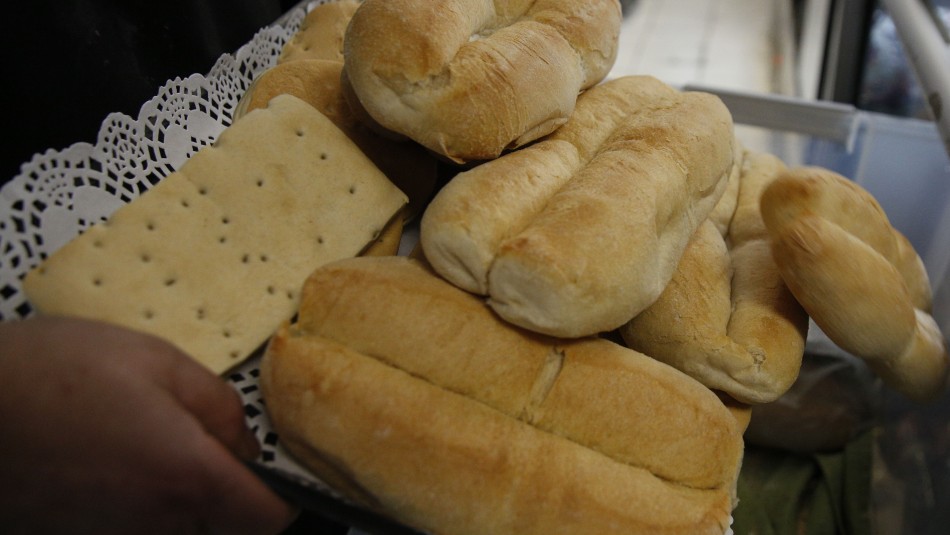 Cámara de Diputados aprobó proyecto que propone al Gobierno subsidio para bajar el precio del pan