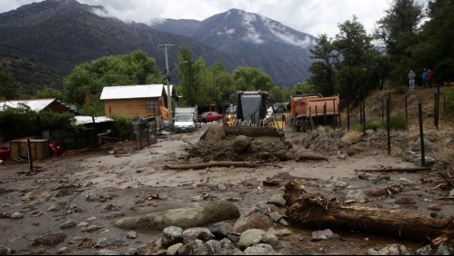Lluvia en Santiago: Onemi aclara que riesgo de aluviones 'va a depender de la concentración horaria de la precipitación'