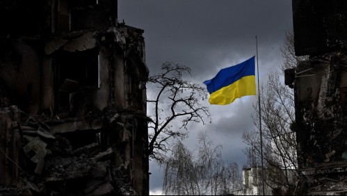 Ucrania exhuma cuerpos para probar las 'atrocidades' que ha cometido Rusia en la guerra