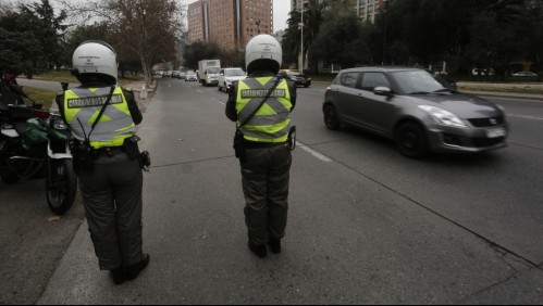 Carabineros reporta distintos cortes de tránsito en varios puntos de Santiago