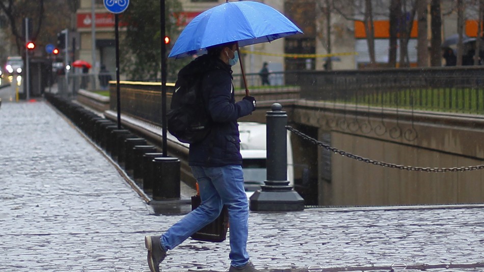 Lluvia en Santiago: pronostican viento y precipitaciones 