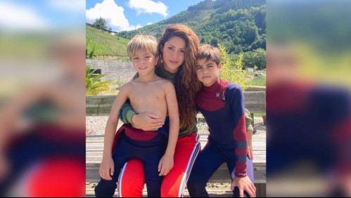 El relajado atuendo de Shakira para un día de playa con sus hijos Milan y Sasha