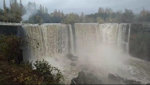 'Tremendo espectáculo': Salto del Laja recupera su caudal después de las intensas lluvias