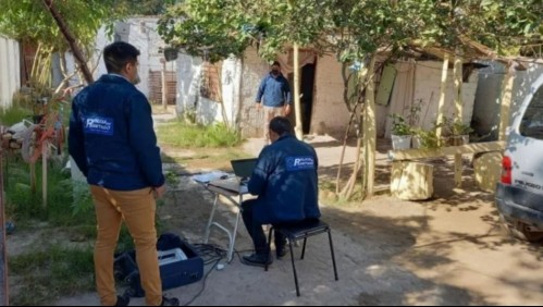 Hombre asesinó a su expareja y recostó a su pequeña hija junto al cadáver