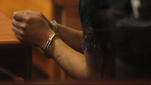 Padre abusó durante años de su hija y amenazaba a su pareja para que no lo denunciara: fue condenado a 16 años de cárcel