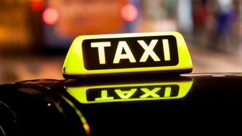 Le robaron y además lo estafaron: Taxista entregó dinero para recuperar su auto, pero no se lo devolvieron