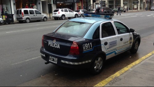 Chileno es asesinado en Argentina: Su pareja lo habría rociado con alcohol antes de quemarlo tras sostener una discusión