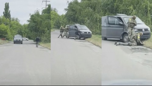 Video muestra el momento exacto de la detención de presunto espía ruso en plena calle de Ucrania
