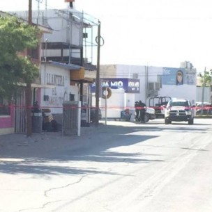 Encuentran el cadáver de un hombre dentro de un refrigerador y envuelto en frazadas en una casa abandonada Encuentran el cadáver de un hombre dentro de un refrigerador y envuelto en frazadas en una casa abandonada