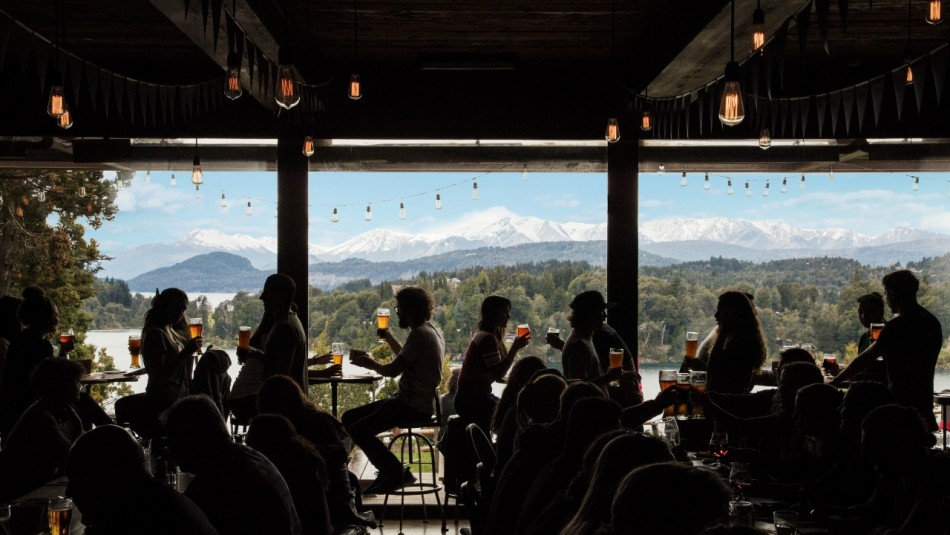 De la Patagonia a la capital: KM 24.7 instalará inédito refugio en Santiago para convocar a los amantes de la cerveza