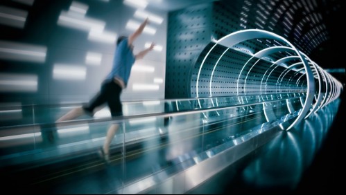 ¿Viajes en el tiempo?: Teoría de un físico explicaría que supuestos saltos al pasado no afectarían el presente