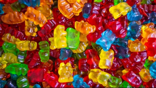 Niño de 6 años comparte por error caramelos de marihuana en su escuela y cuatro alumnos terminan hospitalizados