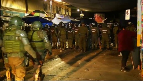 Desalojan puestos de comerciantes ambulantes en barrio Meiggs: Incautaron dos armas blancas