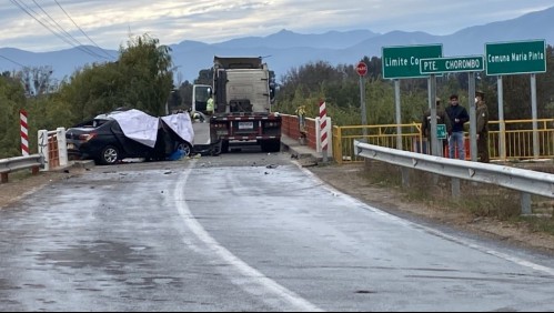 Un lactante, un niño de 5 años y tres adultos mueren en violento choque: un sexto pasajero está en riesgo vital