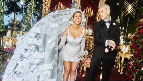 La virgen María estampada en el velo: así fue el espectacular traje de novia de Kourtney Kardashian en su tercera boda