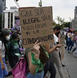 Menores de edad violadas podrán abortar sin permiso de sus padres gracias a ley avalada por corte mexicana Menores de edad violadas podrán abortar sin permiso de sus padres gracias a ley avalada por corte mexicana