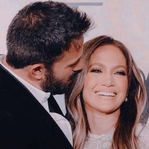 Ben Affleck sale a almorzar con su suegra junto a JLo: Madre e hija llevaban bolsas de Gucci y Christian Dior Ben Affleck sale a almorzar con su suegra junto a JLo: Madre e hija llevaban bolsas de Gucci y Christian Dior