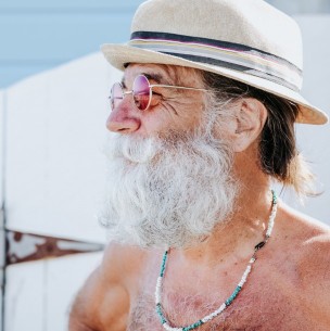 ¿Qué tan temprano es muy temprano? Esta es la edad en la que deberías ver tus primeras canas ¿Qué tan temprano es muy temprano? Esta es la edad en la que deberías ver tus primeras canas