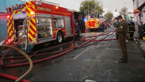 Papá de niña que murió en incendio en Santiago Centro: 'Le dije váyase de esta pieza porque aquí hay harta drogadicción'