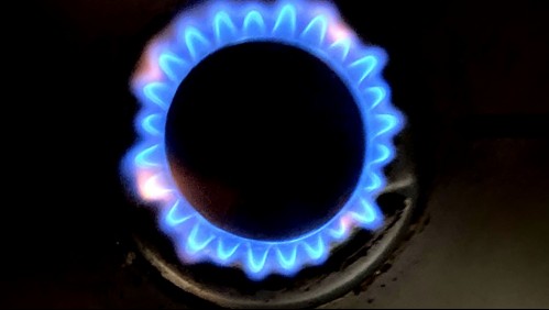 Gobierno califica de 'abuso grave' mecanismo de empresa que habría generado sobreprecio en cuentas de gas natural