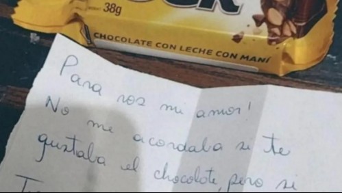 La viral respuesta de una mujer tras recibir un romántico regalo por parte de un amigo