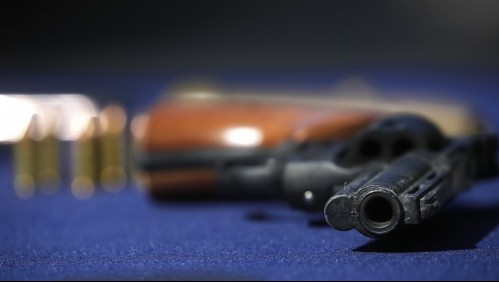 PDI investiga posible homicidio en Estación Central: Hombre fue baleado en la puerta de su domicilio