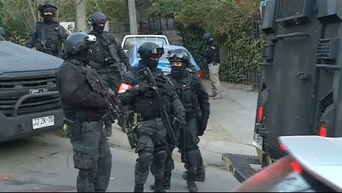 Masivo allanamiento por microtráfico en el Cerro 18 de Lo Barnechea