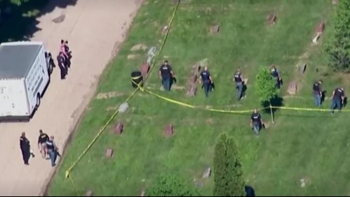 Cinco personas resultaron heridas a bala en cementerio de EEUU: Fue durante entierro de hombre muerto por la policía