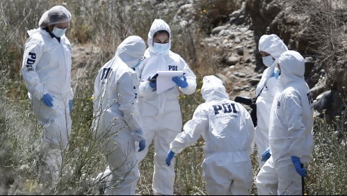 Investigan muerte de mujer hallada en una zanja tras pasar el fin de semana detenida en tenencia de Carabineros