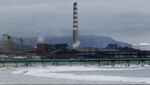 Suspenden clases en Quintero y Puchuncaví hasta el viernes tras casos de intoxicación