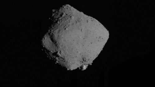 Estudio japonés da cuenta que en un asteroide encuentran elementos esenciales para la vida