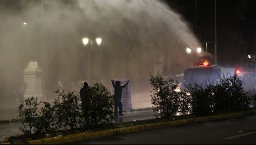 Incidentes en Plaza Italia y Barrio Lastarria provocan desvíos de tránsito y cierre de acceso a estación de Metro