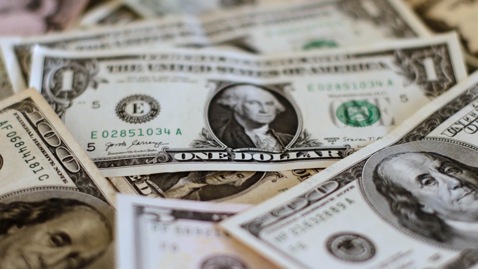El dólar podría alcanzar su máximo histórico: expertos sugieren tasa de interés del 9,5% para enfrentar inflación El dólar podría alcanzar su máximo histórico: expertos sugieren tasa de interés del 9,5% para enfrentar inflación