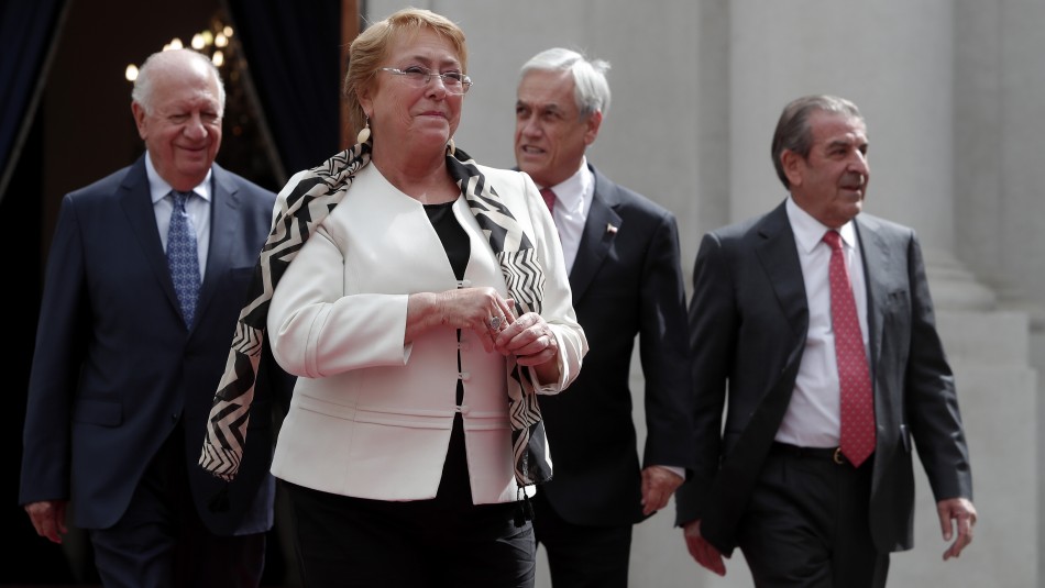 Expresidentes sí serían invitados a la ceremonia de entrega del borrador de la Constitución Expresidentes sí serían invitados a la ceremonia de entrega del borrador de la Constitución