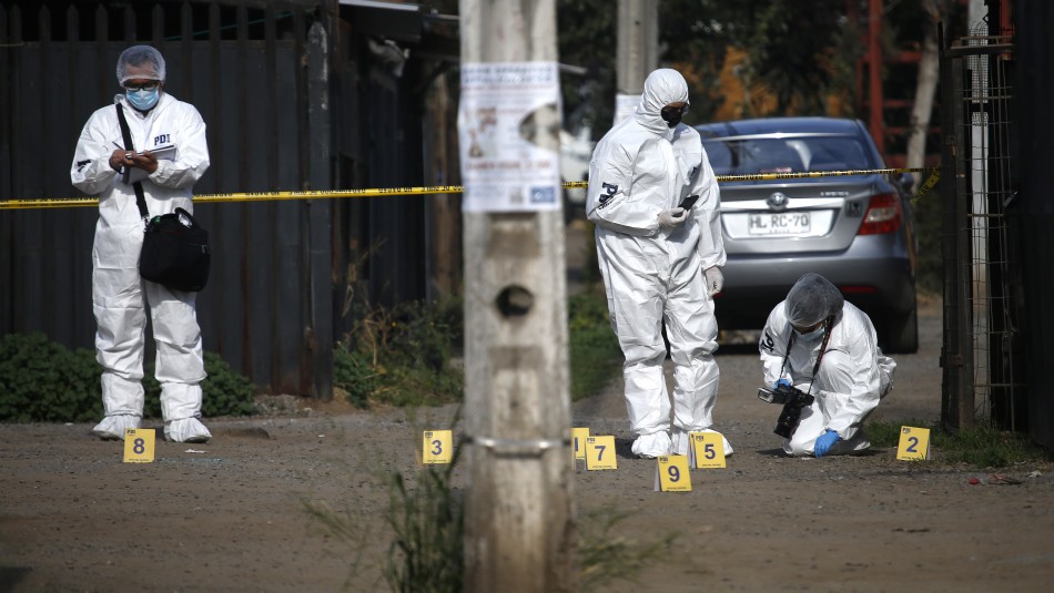 Hombre de 45 años muere y su hijo se encuentra grave tras recibir múltiples disparos: Investigan Hombre de 45 años muere y su hijo se encuentra grave tras recibir múltiples disparos: Investigan