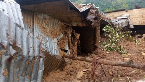Tragedia familiar: Un matrimonio y sus seis hijos mueren sepultados en su casa por un deslizamiento de tierra