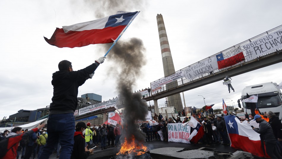 Paro Nacional: Trabajadores no llegan a reunión con directiva de Codelco tras detención de dirigentes Paro Nacional: Trabajadores no llegan a reunión con directiva de Codelco tras detención de dirigentes