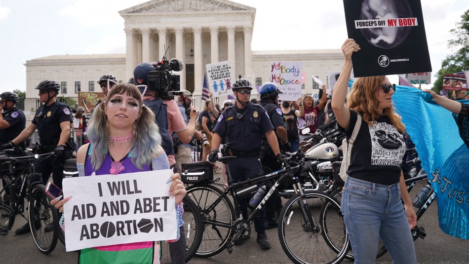 Corte Suprema de Estados Unidos revoca el derecho constitucional al aborto tras casi 50 años Corte Suprema de Estados Unidos revoca el derecho constitucional al aborto tras casi 50 años