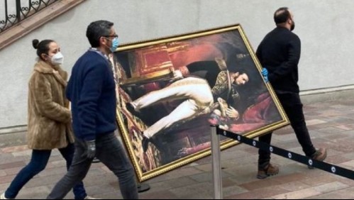 Presidencia aclara viralizada foto de 'traslado' de cuadro del expresidente Manuel Bulnes en La Moneda