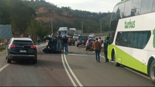 Accidente con padres fallecidos e hijos lesionados: conductor del camión pasará a control de detención este domingo