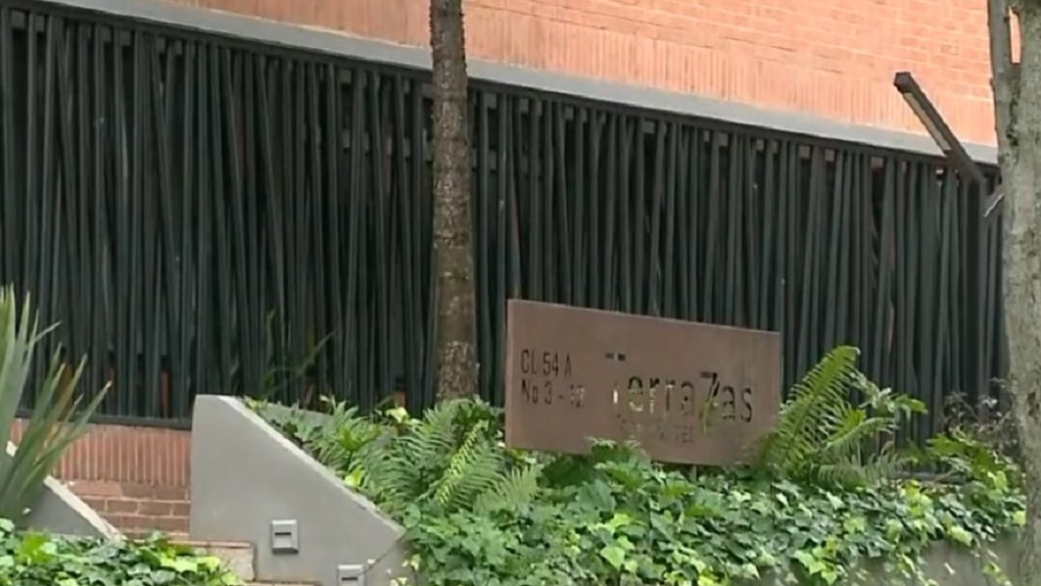Encuentran a un hombre maniatado y con una correa en el cuello: investigan a pareja que estuvo con él momentos antes Encuentran a un hombre maniatado y con una correa en el cuello: investigan a pareja que estuvo con él momentos antes