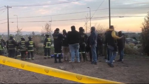 Copiloto de camión grúa murió esta tarde al desbarrancar su vehículo al canal San Carlos