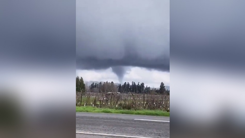 ¿Fue un tornado?: Inusual fenómeno provoca daños estructurales y cortes de energía en región de O'Higgins ¿Fue un tornado?: Inusual fenómeno provoca daños estructurales y cortes de energía en región de O'Higgins