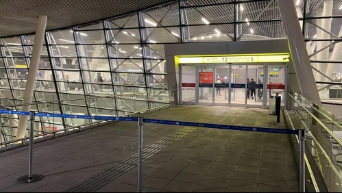 Delincuentes asaltan casa de cambio en el Aeropuerto de Santiago: Se llevaron cerca de 20 millones